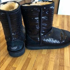Sparkly black uggs!!